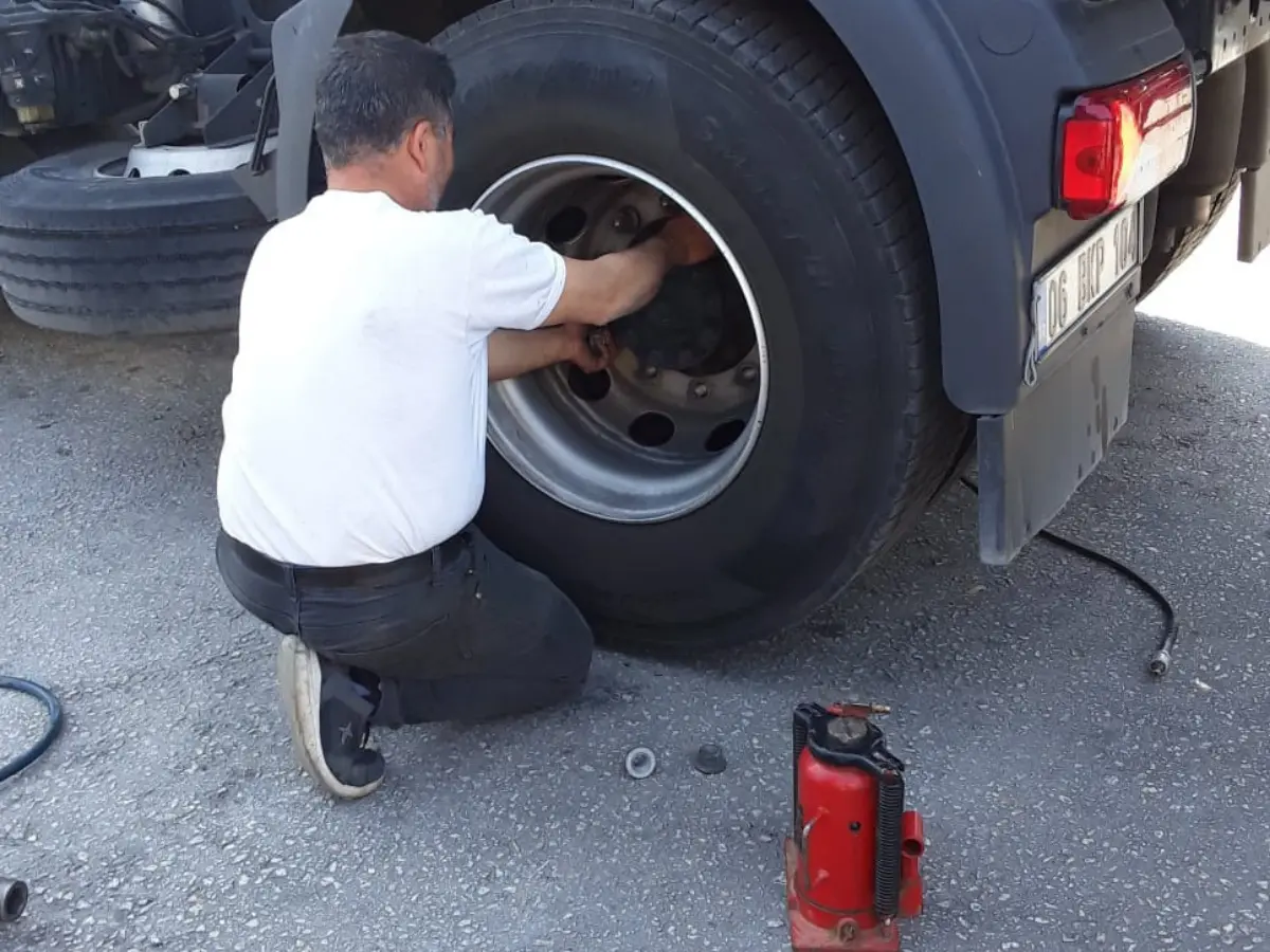 Susurluk Oto Lastikçi